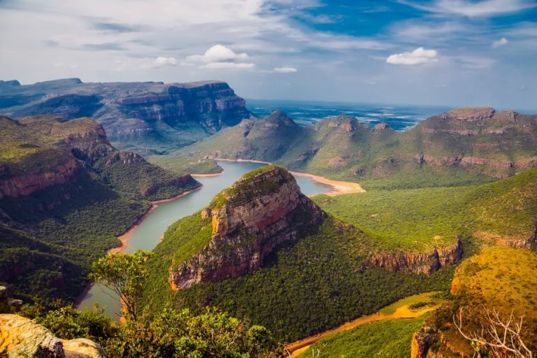 Top Hiking Trails in Africa for Nature Lovers