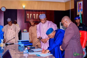 Jigawa Governor Signs Electricity Regulatory Law